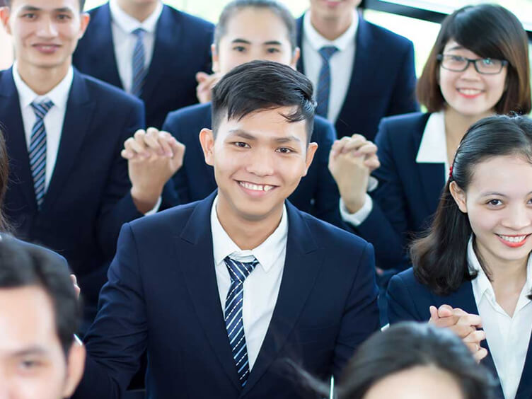 日本企業との面接会および内定の様子 