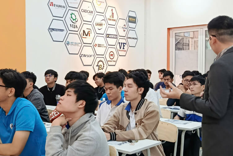 ターゲット学生の募集と選抜プロセス